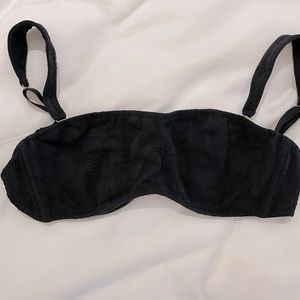 Malia Mills. Black jacquard bikini top. Size 34 DD.